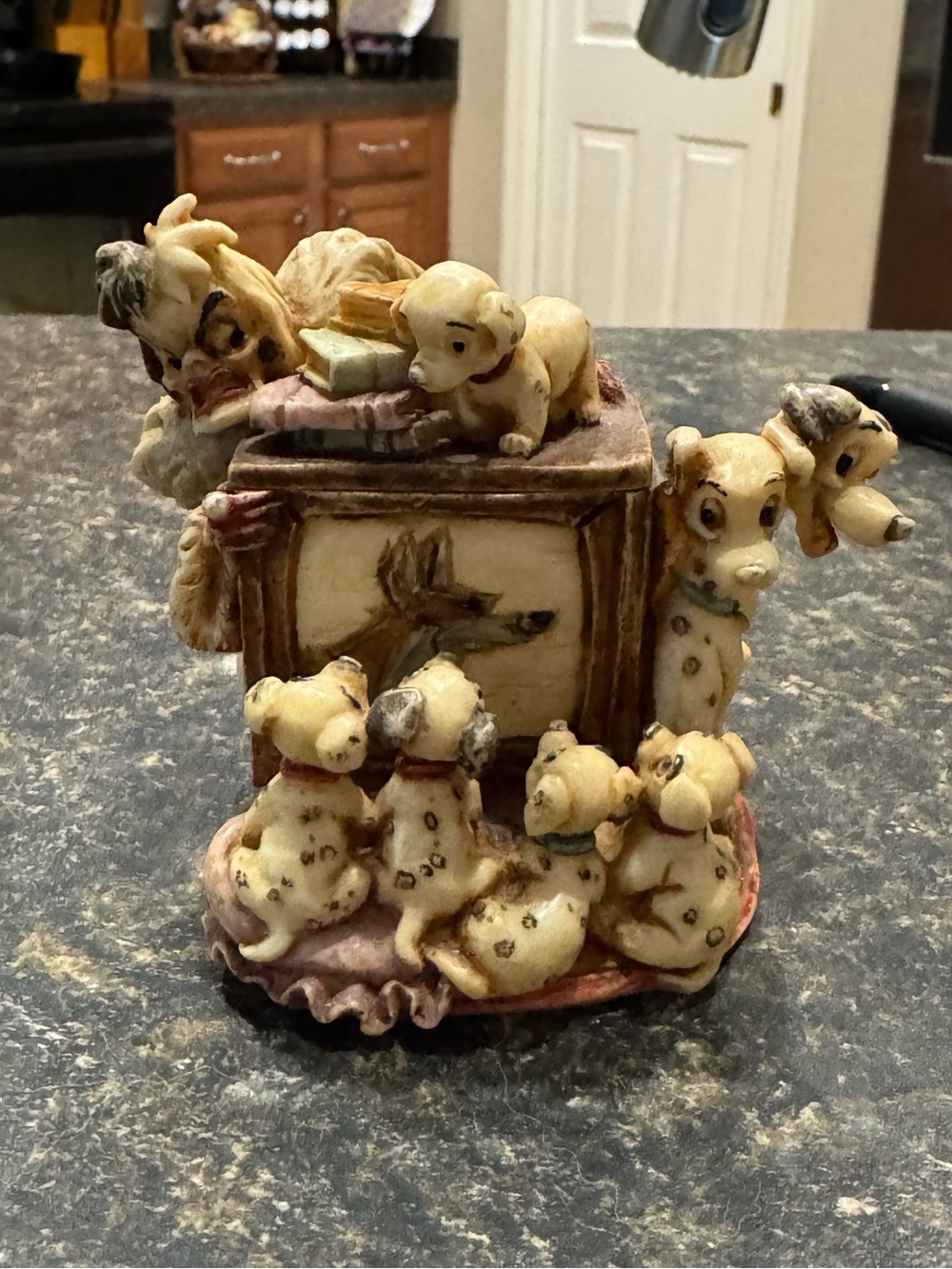 Harmony Kingdom - Disney Cream and Tan 101 Dalmatian & Cruella De Vil Figurine